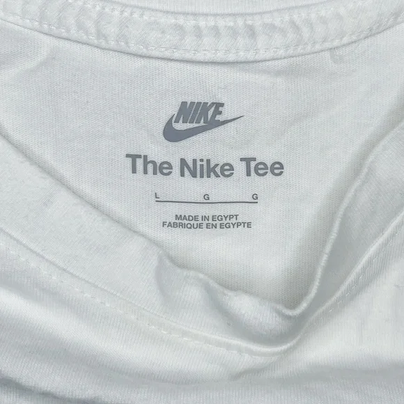 (Sold) Nike Sportswear Fear of Heights White Graphic Tee Mens Sneakerhead Crew - Picture 9 of 10